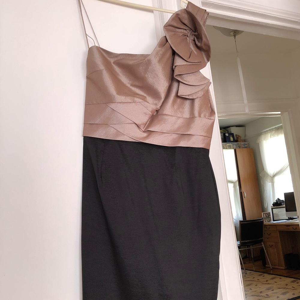 **perfect for a wedding or any formal function**